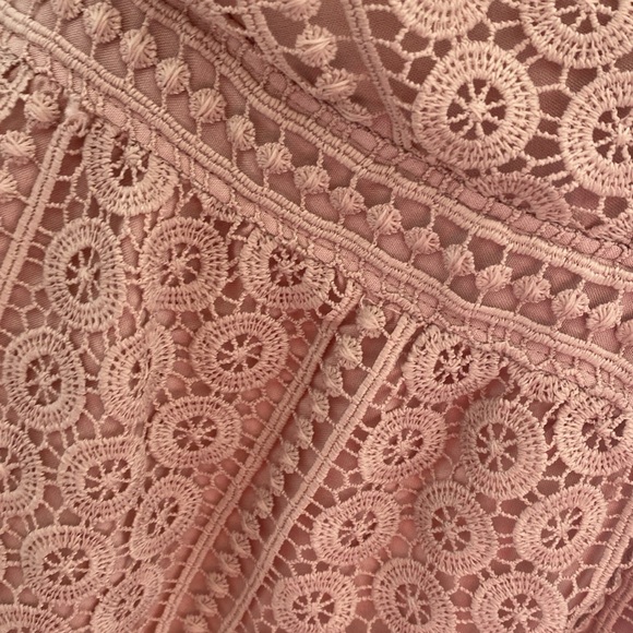 Abercrombie & Fitch Blush Pink Lace Crochet Tank - Picture 4 of 5